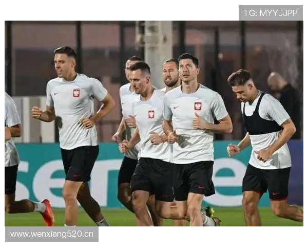 范戴克对位梅西、莱万等顶级前锋的防守表现分析 范戴克对位梅西、莱万等顶级前锋的防守表现分析