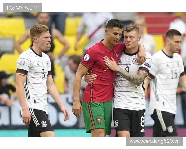 厄德高 vs 克罗斯：传控风格与中场组织差异